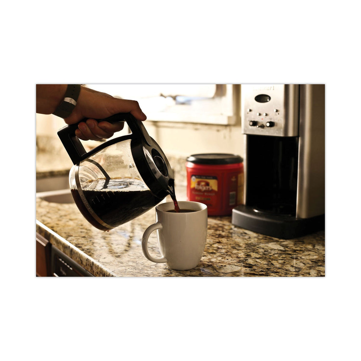 Folgers Coffee, Classic Roast, Ground, 25.9 oz Canister, 6/Carton